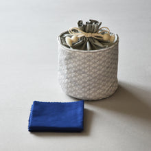 Load image into Gallery viewer, Nishijin-ori flat diamond pattern tea utensil storage bag