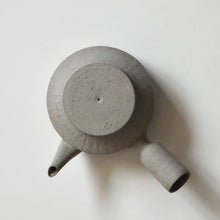 Load image into Gallery viewer, 3RD CERAMICS Unglazed Side-handle Kyusu(Teapot)