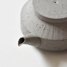 Load image into Gallery viewer, 3RD CERAMICS Unglazed Side-handle Kyusu(Teapot)