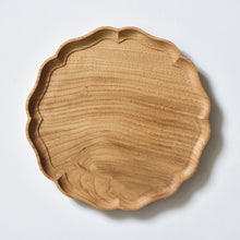 Load image into Gallery viewer, Rinka-bon Chestnut Wood Tray(27×27cm)