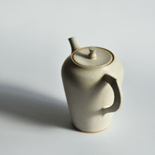 Load image into Gallery viewer, 丘上八雲 T-Pot ♯85 白釉