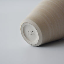 Load image into Gallery viewer, 3RD CERAMICS フラワーベース - kiwaha-tea
