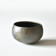 Load image into Gallery viewer, Eri Sano &quot;Bizen Chawan&quot;tea bowl #1
