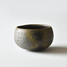 Load image into Gallery viewer, Eri Sano &quot;Bizen Chawan&quot;tea bowl #4
