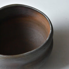 Load image into Gallery viewer, Eri Sano &quot;Bizen Chawan&quot;tea bowl #6
