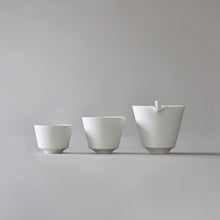 Load image into Gallery viewer, Arita ware white porcelain nested tea set
