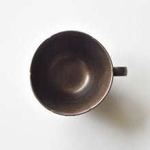 Load image into Gallery viewer, Asami Maeda Bronze Glazed Floral Cloisonne Pattern Cup
