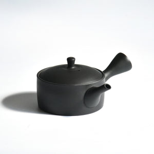 Gyokko kittate flat kyusu (Kiwaha special order product)