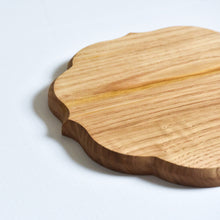 Load image into Gallery viewer, &quot;Ryouka&quot; Oshiki-Wooden Tray,Japanese chesnut (27 x 27 cm)
