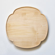 Load image into Gallery viewer, Mokko Oshiki Horse Chestnut Wood Tray  (27×27cm)
